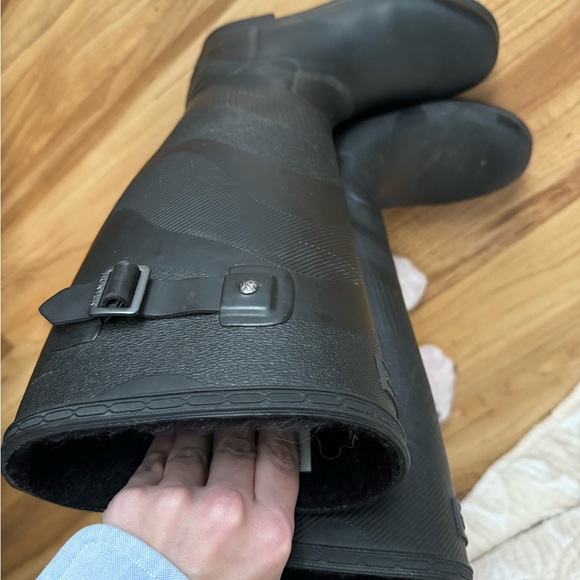 Hunter Original Refined Insulated Wave Texture Tall Wellies Size 7 rain boot - Picture 3 of 16